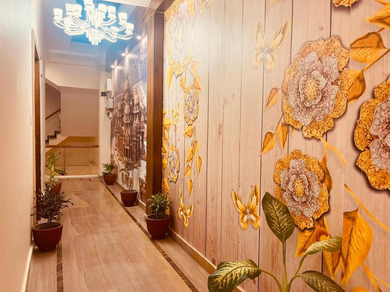 Faizābād Hotel Ram Anandam Inn מראה חיצוני תמונה