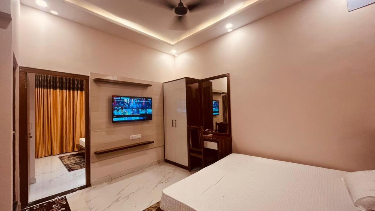 Faizābād Hotel Ram Anandam Inn מראה חיצוני תמונה